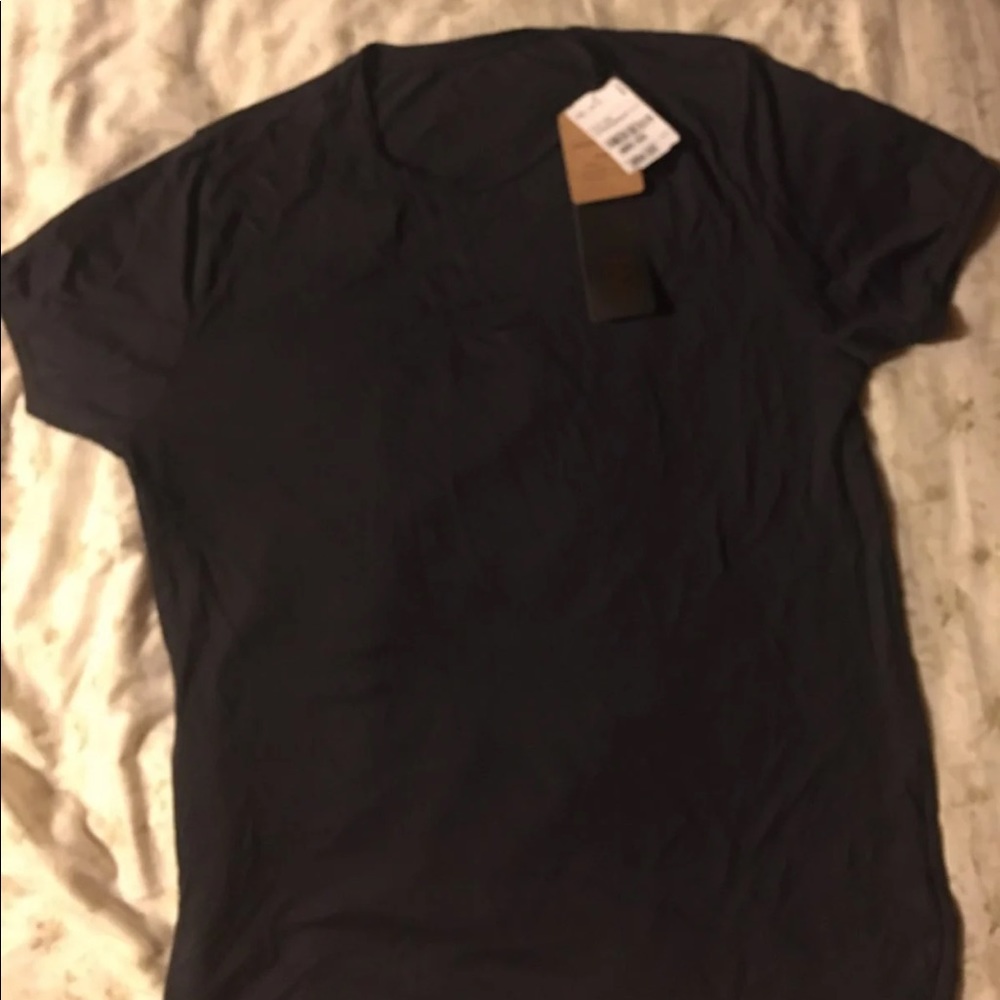 Live work out shirt large for mens NWT